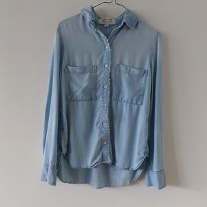 Cloth & stone chambray botton down shirt size XS